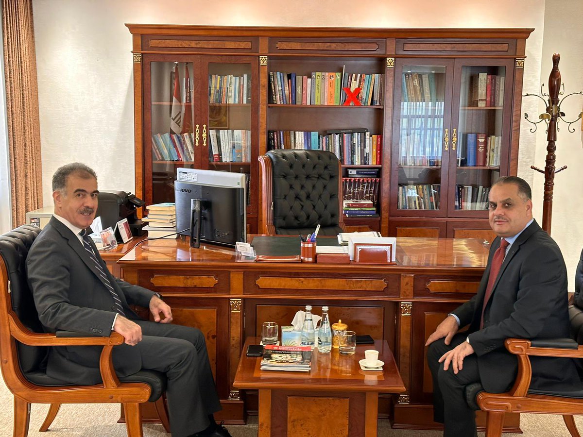 SafeenDizayee's tweet photo. Had good exchanges with Kak Haval Siyan, KRG representative in Australia, about the current developments and activities of @Krgaustralia with the aim to strengthen Kurdistan-Australia bilateral ties in various fields. I appreciate our team's efforts and wish them all the best! https://t.co/I5qXfX1b7u
