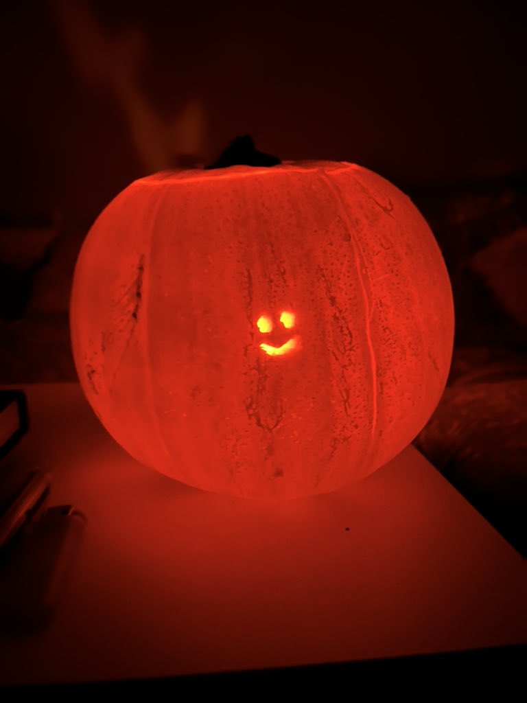 Chelseyy_wright's tweet photo. I have no words for this pumpkin https://t.co/AA7tTVT0E5