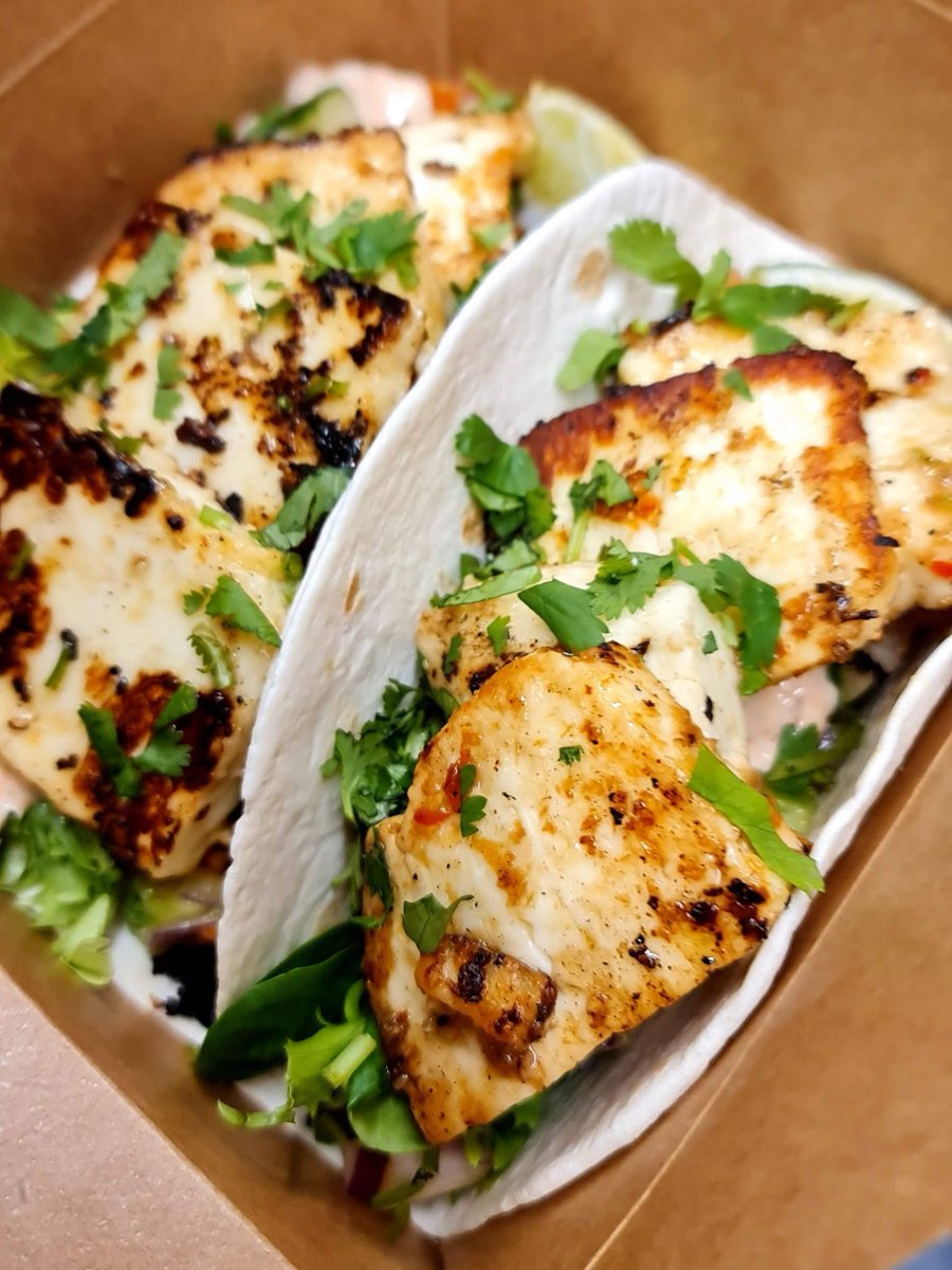 Another couple of favourites for our last week at the marina...

Scallop soft shell tacos
Grilled halloumi soft shell tacos

Open 12pm-7pm 😋

#scallops #halloumi #softshelltacos #mexican #streetfood #scottishproduce #localproduce #inverness #nc500 #northcoast500 #theredshankuk