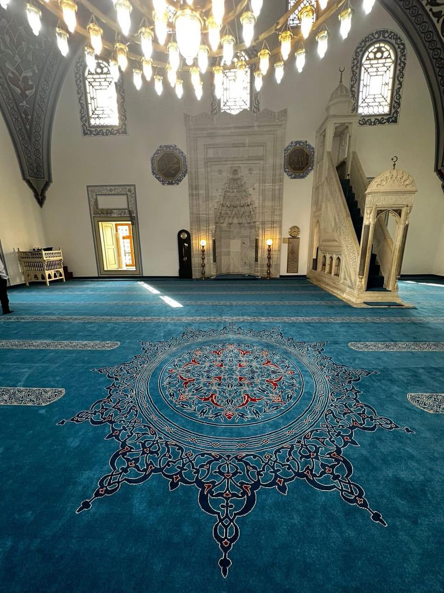 Burası Üsküp
Rumeli’nin Başkenti 
Muazzam bir güzellik…
Tarifsiz bir huzur…

Üsküp / Makedonya 
Mustafa Paşa Camii  #üsküp #rumeli