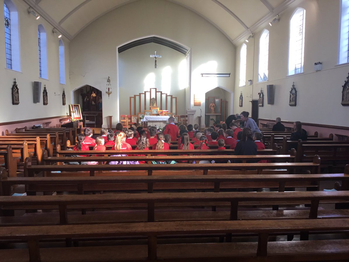 HolyFamilyYear1 tweet media