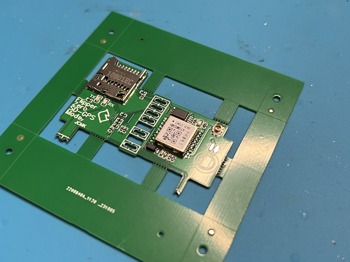 justcallmekoko_'s tweet image. GPS and Micro SD mod for the #flipperzero wifi dev board #esp32marauder #tech #pentesting #CyberSecurity #wardriving #3dprinting