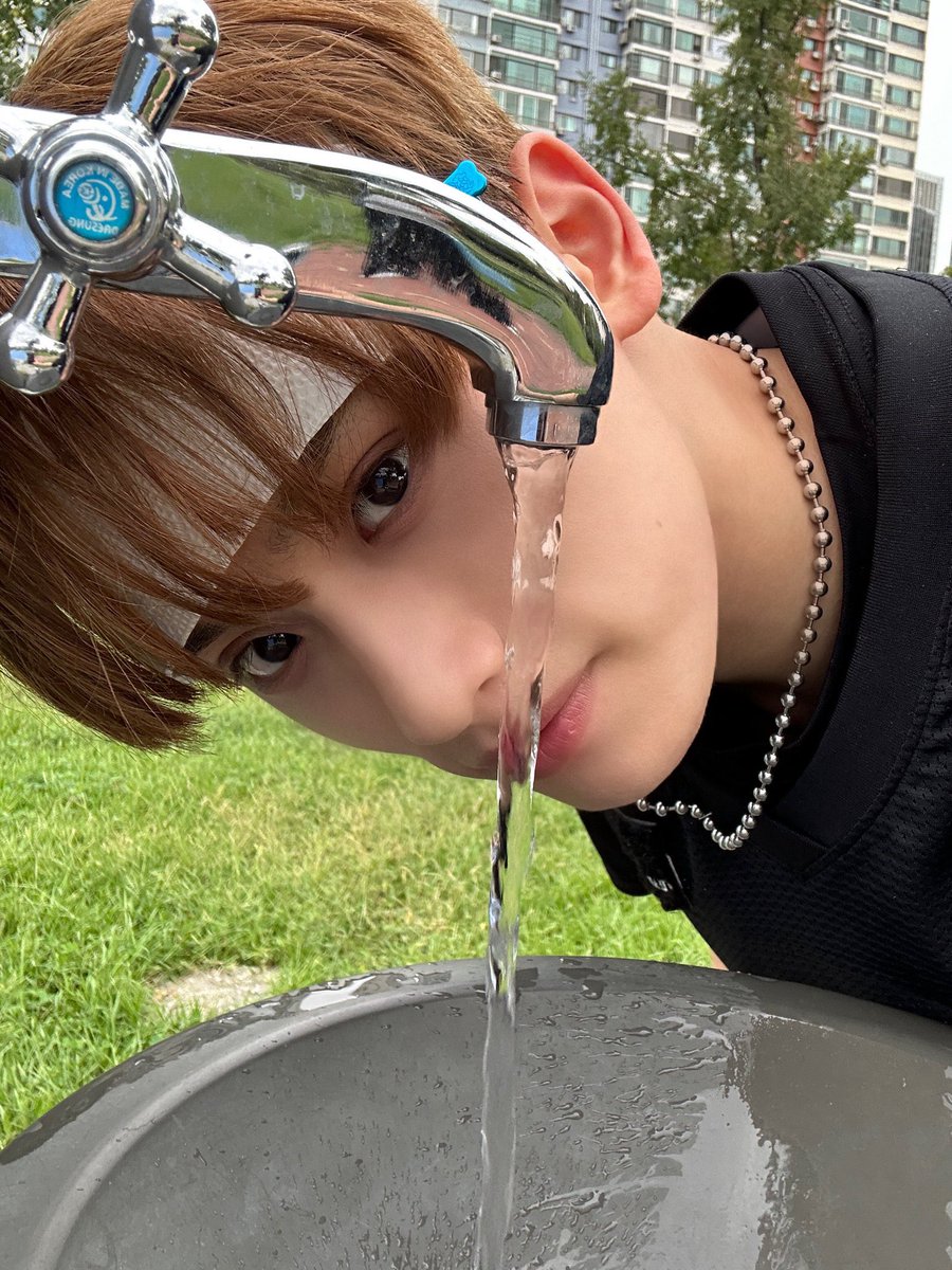 cuteb0Yyy's tweet photo. https://t.co/q7BS2ZjbaA