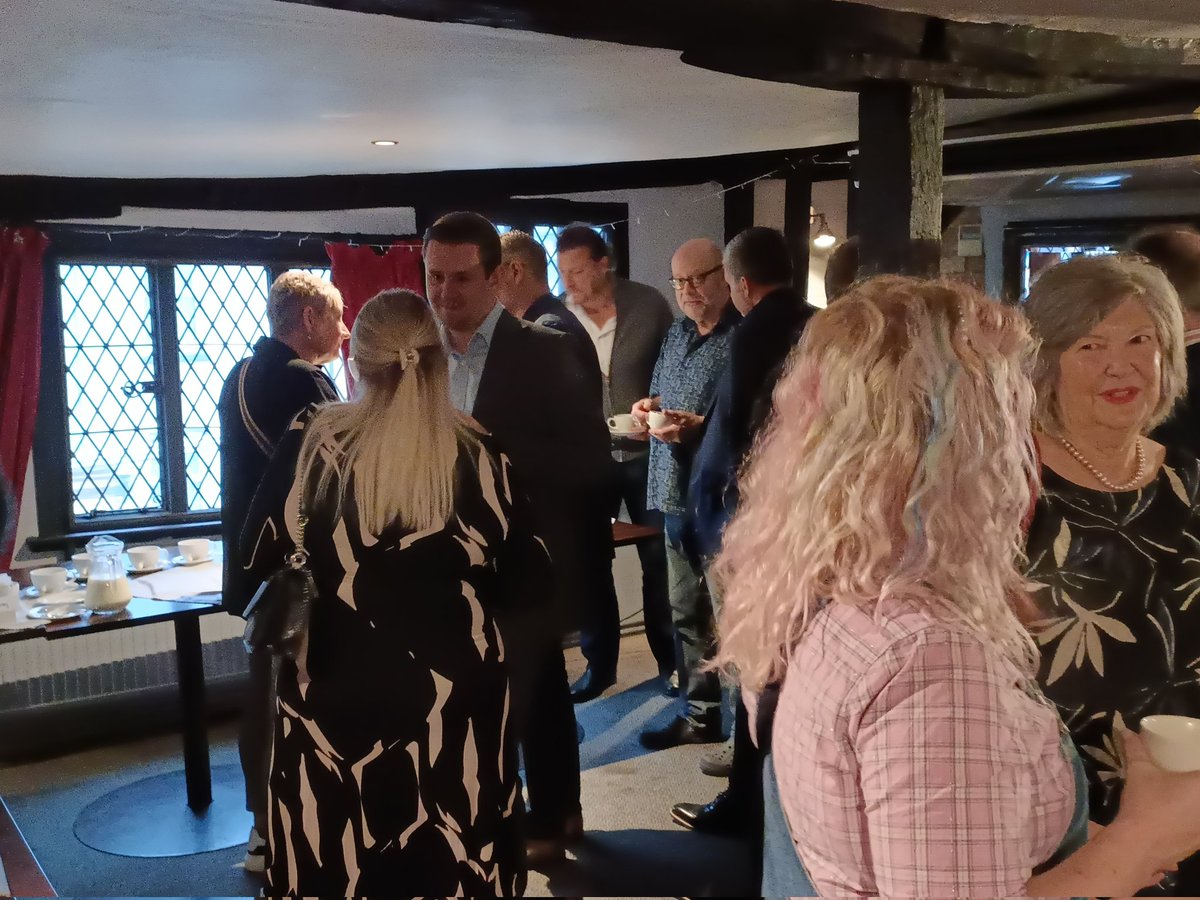 Another brilliant meeting at <a href="/oldsiegehouse/">The Old Siege House Bar and Brasserie🔴</a> this morning - it may have been dull and dismal outside but there was plenty of light and energy inside!
<a href="/sthcomms/">Stonehouse Communications Ltd</a> <a href="/EssexWorkSkills/">Essex Work Skills</a>
<a href="/business_mjr/">MJRBusiness</a> <a href="/DannyNevill/">Danny Nevill</a> <a href="/AspenWaiteLon/">AspenWaiteLondon</a> <a href="/PaulaRuane_/">Paula Ruane</a> <a href="/WhiteGary66/">Gary White</a>