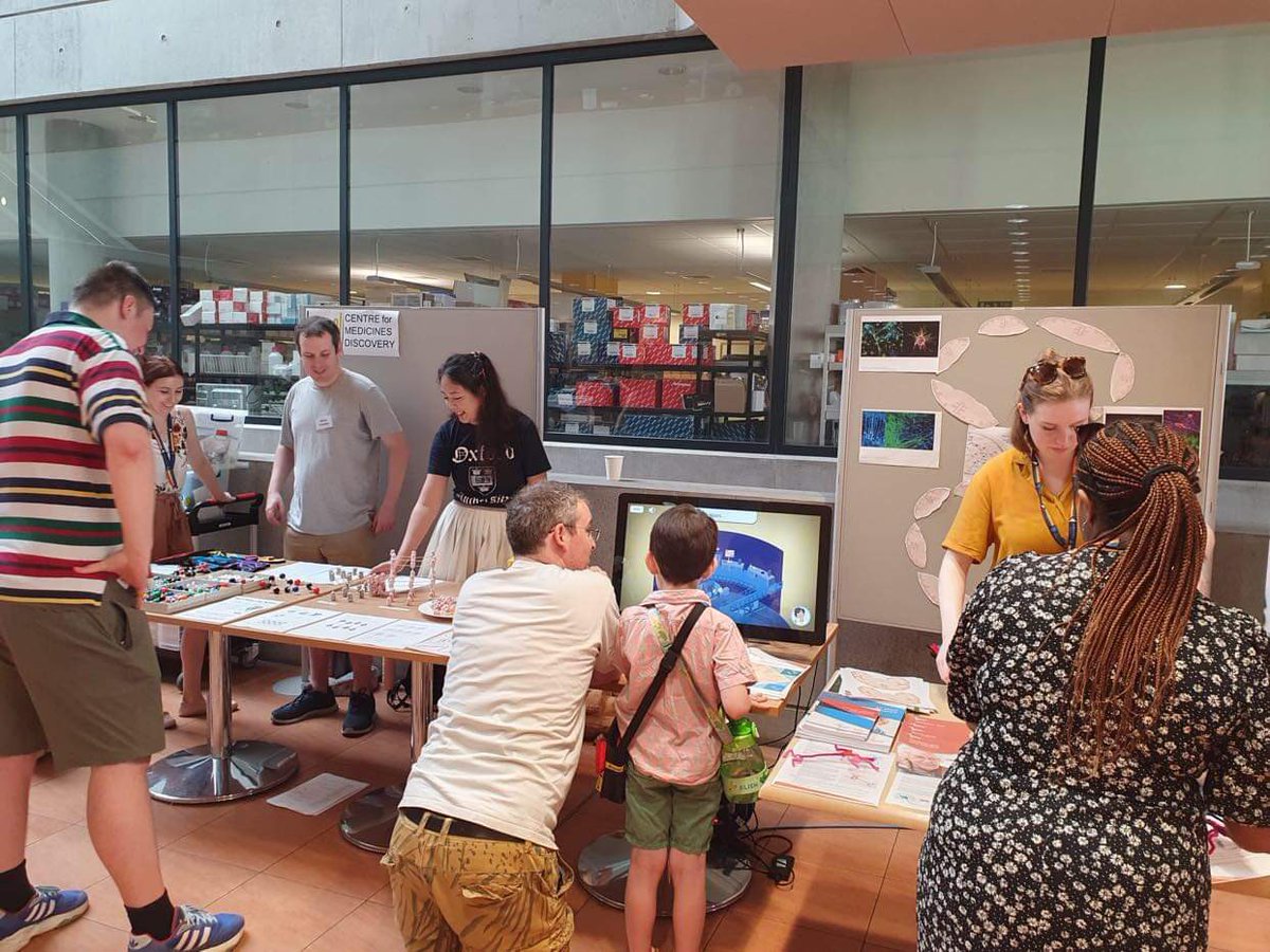 In September, several members of the NDMRB took part in #oxfordopendoors2023 by @OxfordPresTrust. On Old Road Campus, we had an interactive stall explaining the important drug discovery research we do @CmdOxford and @ARUK_ODDI to the general public. 📸 Bindhu