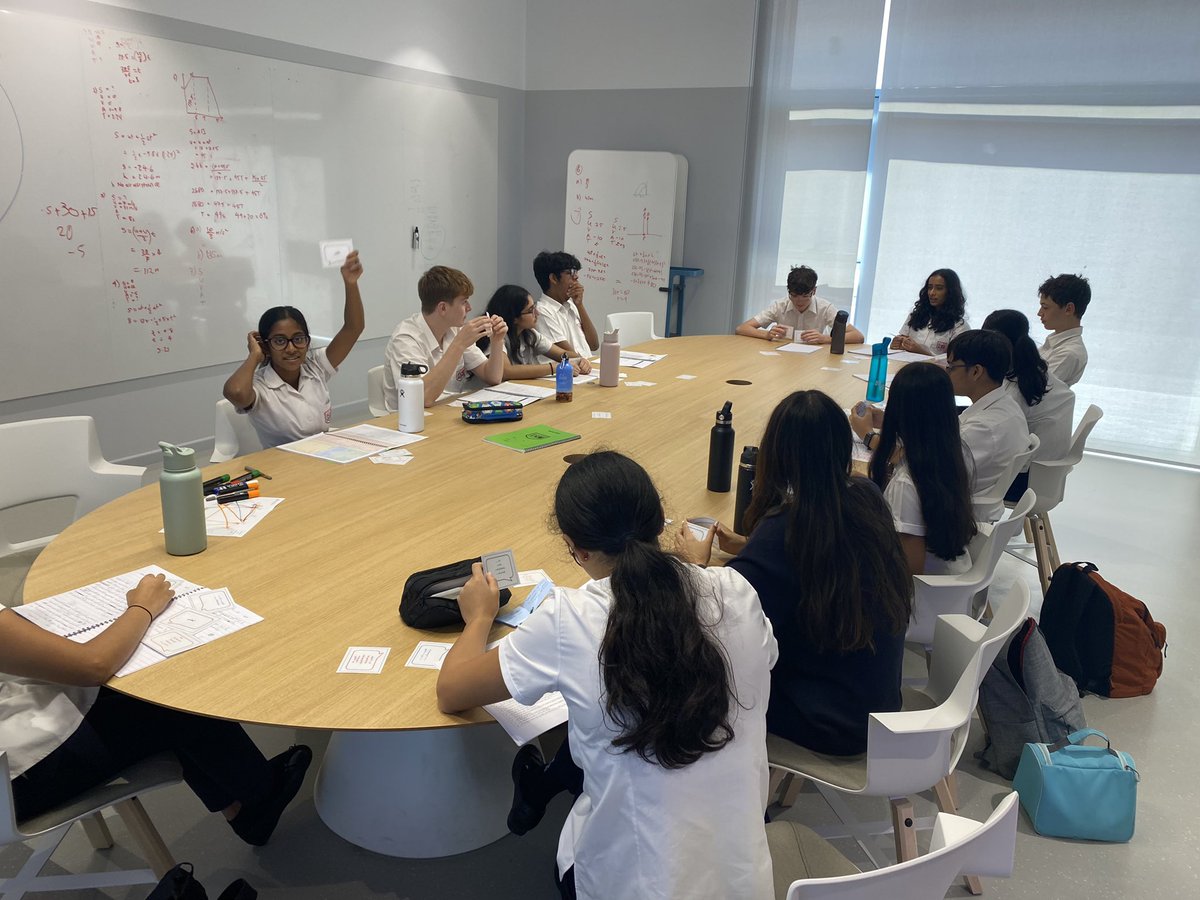 DC Arabic tweet media