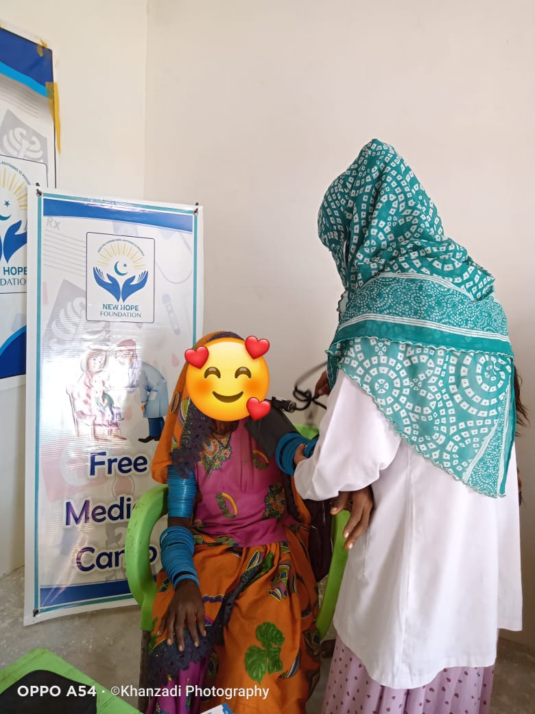 NewHopeFdnPK's tweet photo. #NHFHEALTH conducted a free medical camp and provided free medicines to the affected peoples suffering from diseases at UC Khuda Bux 2, Tehsel Jhuddo, district #Mirpurkhas #Sindh with on ground support of @KhanzadiKapri and team #NHF @ismai56139 . 
#NHFEMERGENCYRELIEF https://t.co/37SpSkF0Hx