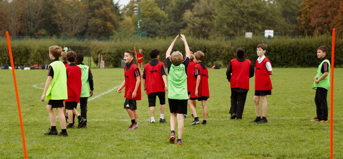 Yesterday was a big day for extracurricular sport at Elthorne. With girls' rugby, football and basketball packed with eager students we couldn't be more #proud of their #participation #goteamelthorne