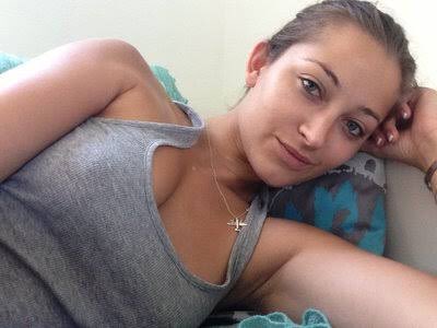 Lazy in my bed, Feeling lonely and just kind of bored and horny.  Let’s have fun 💋 #singliketalking