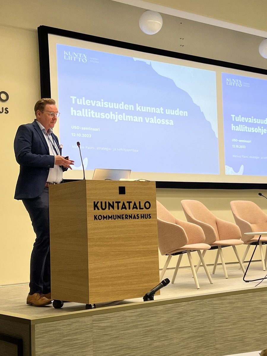 Tänään ihan Helsingissä Kuntatalolla USO7 teemaseminaarissa aiheena uudistuvat kunnat ja kaksoisjohtaminen.