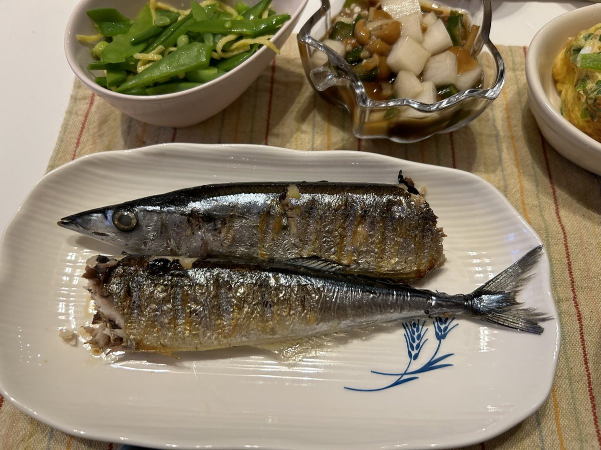 to_copast's tweet photo. 今夜は秋刀魚です🐟
#晩酌ご飯 https://t.co/xWHQzC12qb