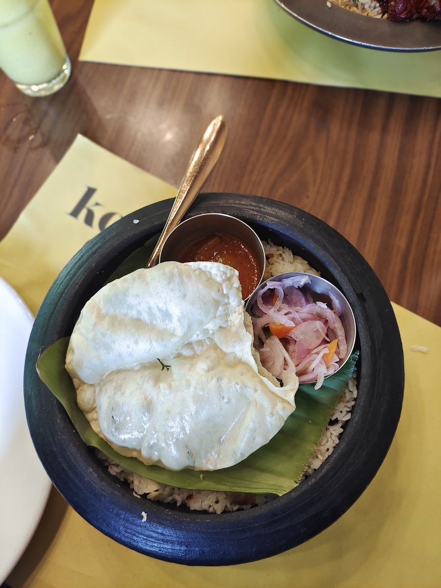 saibaabaaaa's tweet image. KO . CO ,  Kottayam 💟📍

Fish biriyani ❤️🔥
Chicken with garlic rice 🍛💚

#koco #kocokottayam #fish #fishbiriyani #chicken #kottayam #kerala