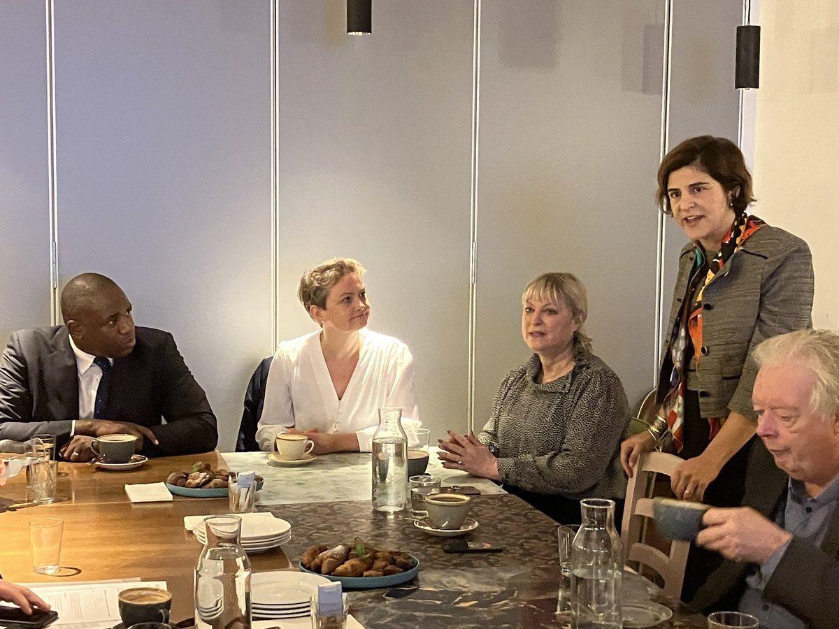 I’d like to thank @YvetteCooperMP and @DavidLammy for coming to @JamiPeople’s Head Room Cafe in Golders Green this morning to speak to @BoDPres, @JLC_uk Chair Keith Black @BarnetCouncil @CST_UK and other communal representatives about the current challenges for British Jews.