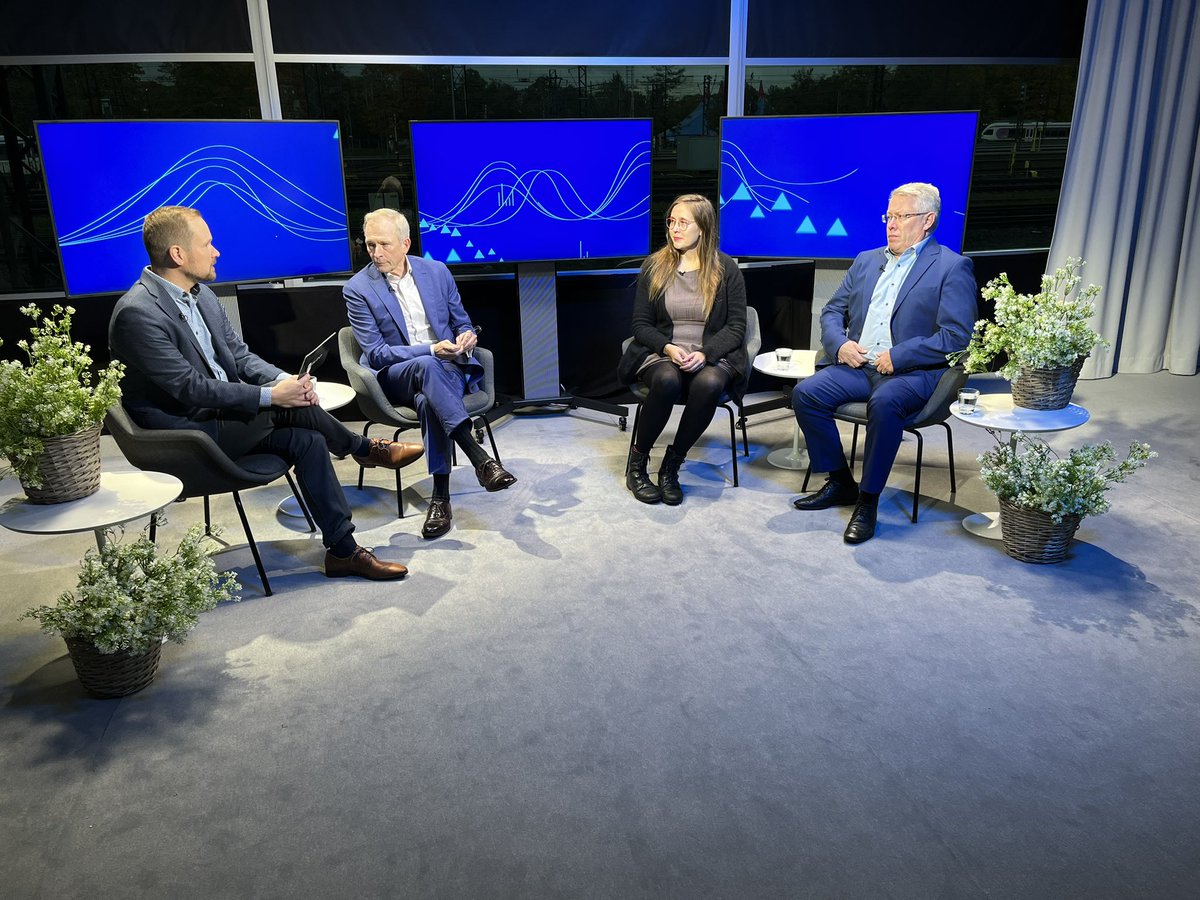 Markkinaraadissa puhutaan perjantaina Kiinasta. Miten yritysten tulisi varautua Kiinaan liittyviin riskeihin? Entä voiko vastuullinen yritys toimia Kiinassa? Mukana keskustelussa Risto E.J. Penttilä, Maija Lumme ja Timo Vuori. Juontajana Jussi Rosendahl. #Markkinaraati