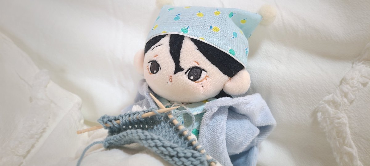 まろぬい服 はじめてでも絶対作れる！ぬい服大全313』本日発売日です✨ まろまゆも