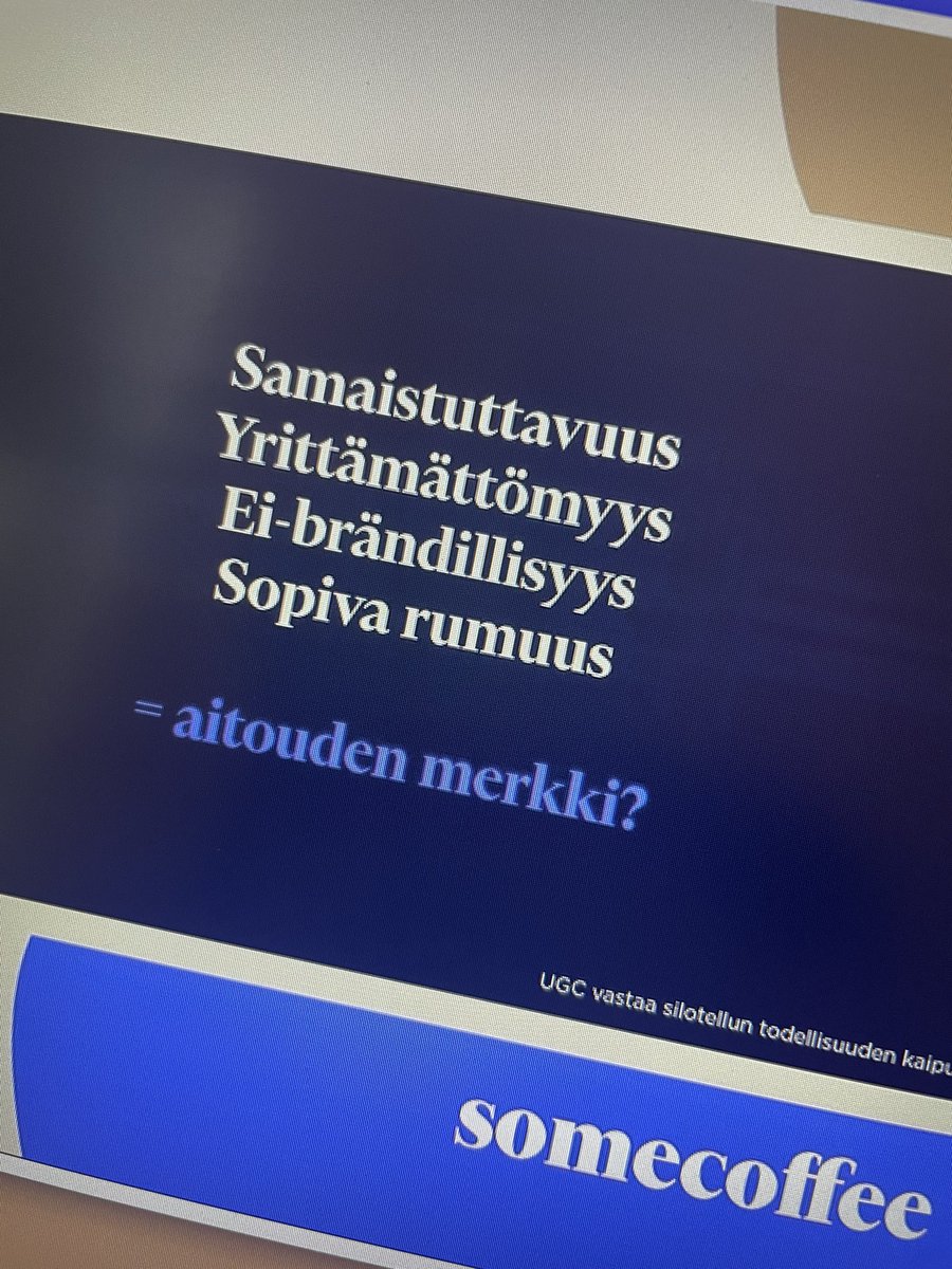 Tällaista sisältöä pitäisi nyt luoda sosiaaliseen mediaan. Eli jotain tosi tavallista, vähän rumaa ja logot piiloon. Helppoa yksittäisille henkilöille, mutta valtion virastolle kyllä vaikeaa. 😆 
Kiitos aamun tietopaketista <a href="/lmsomeco/">LM Someco</a> 🤩 #somecoffee