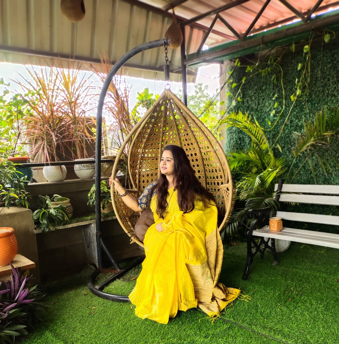 parnalidutta7's tweet photo. Be bright like this color..💛💛

#yellow 
#octobor 
#FestiveSeason https://t.co/lz4DHirukD