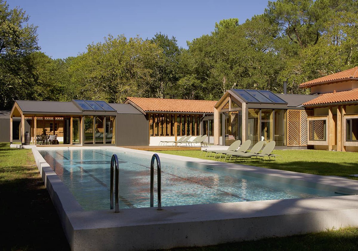 L'Airial du Branasse à Seignosse dans les Landes est la 4ème villa d'exception des Maisons Escapia, une très chic collection de maisons de vacances...

> sudissimo.com/lifestyle/mais… 

<a href="/seignosse/">Seignosse</a> <a href="/Les_Landes/">Les Landes</a>  
#villa #luxury #landes #seignosse