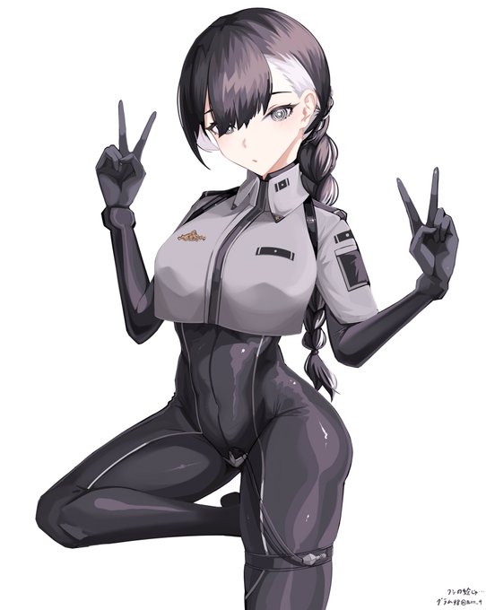 このピチス婦警ちゃん今見ても気に入ってる 