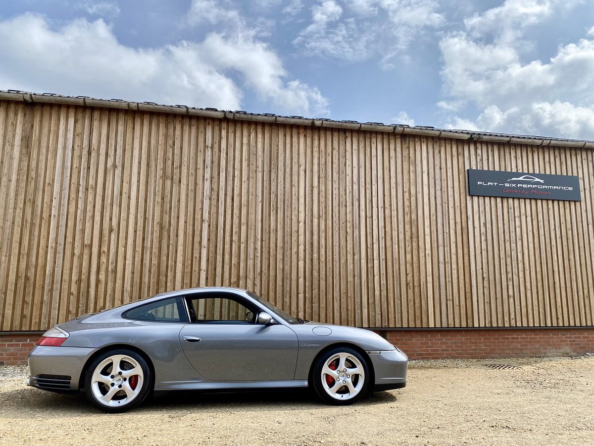 roadmagazine's tweet photo. The #996 is the perfect blend of classic and contemporary #911 - and our C4S is the pick of the purist’s bunch. 

Own an immaculate #appreciatingclassic gem 💎 

For sale:
https://t.co/U1rZ7AuIyh https://t.co/3y6jyoUYDV