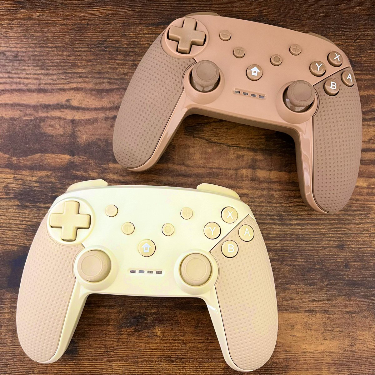 スリコ　Switch コントローラー　ブラウン 3COINSのSwitchコントローラーをさっそく使ってみた - GAME Watch
