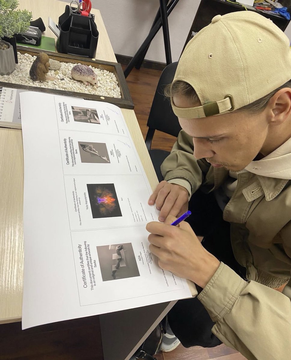 Very exciting and happy to share the news.
My new project ‘Pages’ and preparations for the annual international Art Market in Budapest. <a href="/myphschool/">MYPH</a> will present my new works together with a great group of colleagues 🌼
<a href="/artmarketbud/">Art Market Budapest</a> 
#myphart #artmarketBudapest2023