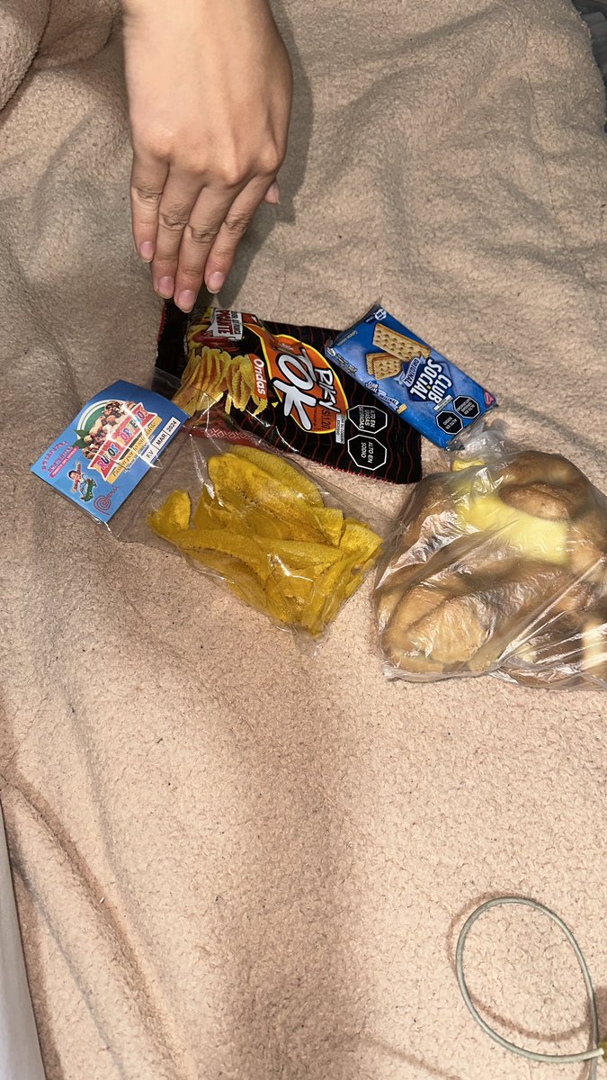 Una noche más 🐽🌙
<a href="/iisabelheredia/">PATO 🦢</a> 🪿