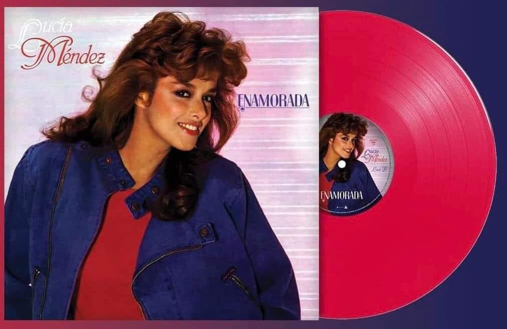rodolfomendezpr's tweet photo. #MiércolesDeFans de Lucía Méndez #LaDivaDeMéxico quien se encuentra en PRIMER LUGAR DE VENTAS en #Mixup con la reedición de su VINIL #Enamorada No te pierdas esta gran Edición de Colección y vuelve a escuchar estos Grandes Éxitos con su sonido original !!! Compralo yá!!!
#mixu https://t.co/tTtOxAiVJA