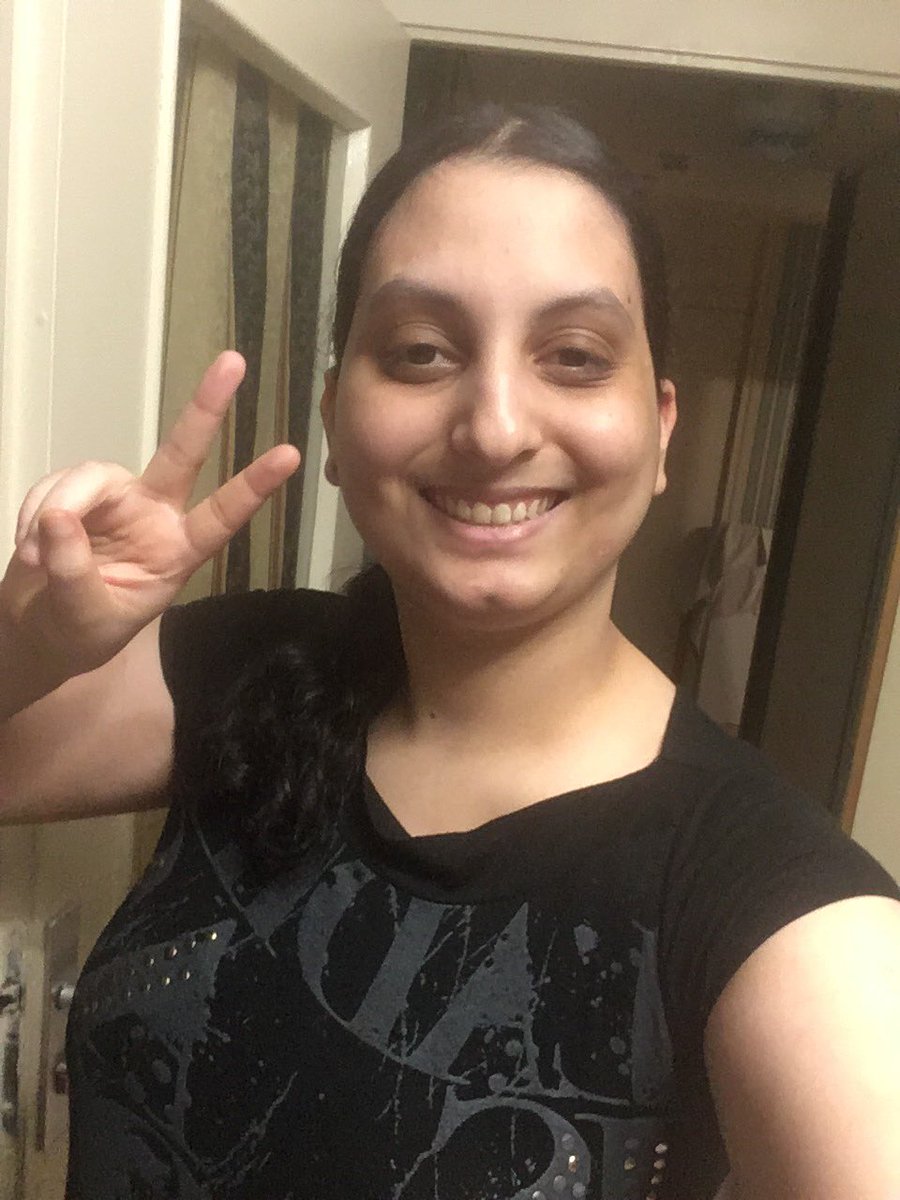 SoukainaBgg's tweet photo. Je garde toujours le sourire malgré les hauts et les bas dans ma vie ! 😃😁👌 #JeudiPhoto #Pictures #PositiveGirl #Smile #HappyMe #FemmeCourageuse #Femme #WomanPower #NoFilter #NewPost https://t.co/z9Mg2V5cCd