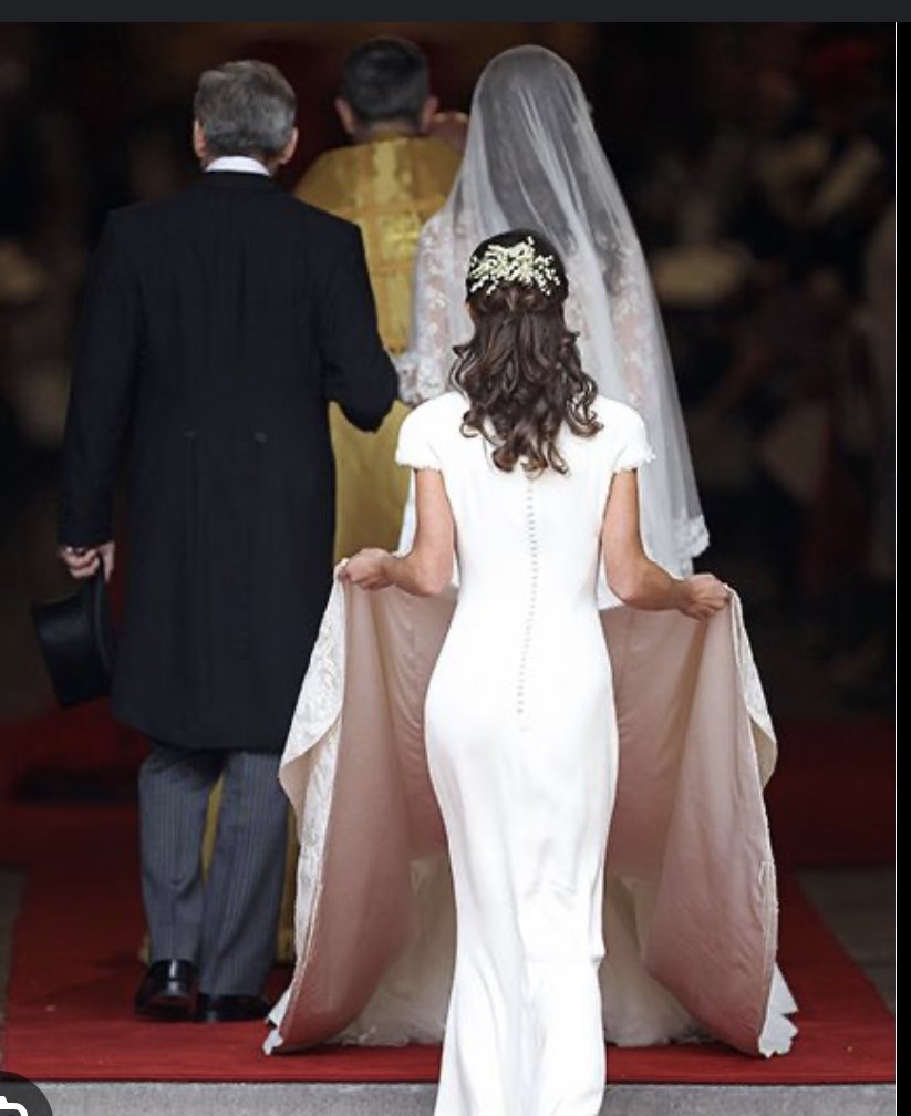 bougieluxebabe's tweet photo. Convincing everyone that Pippa Middleton has a big bunda was the start of the media manipulation https://t.co/ZRiOeHxA34