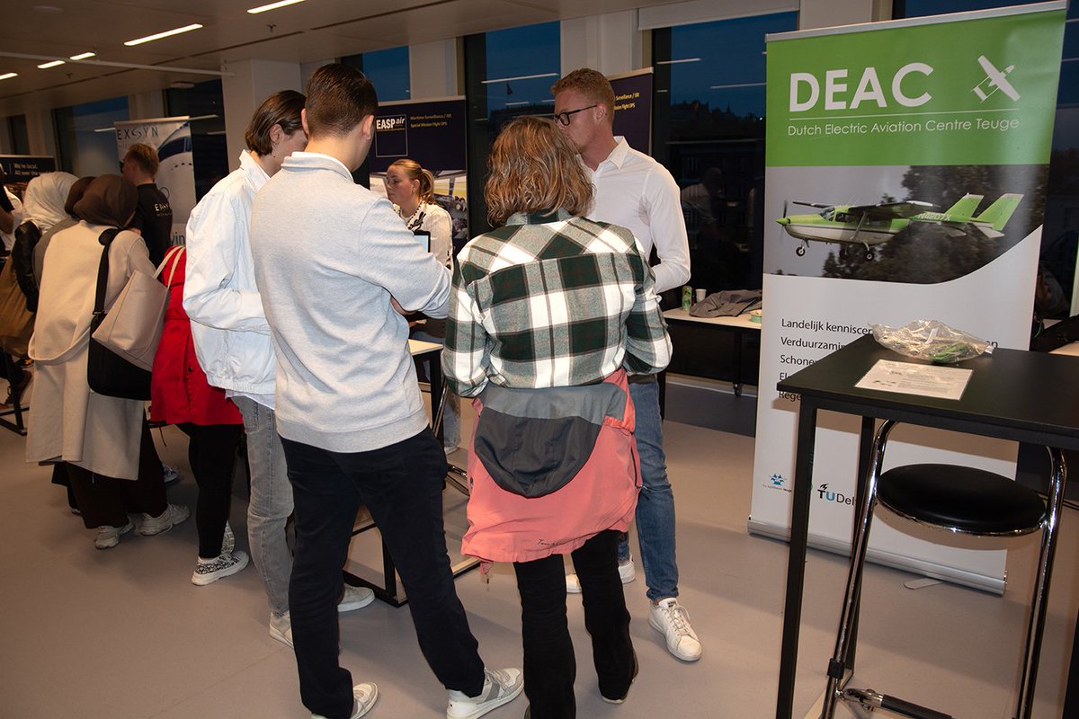 Op woensdagavond 11 oktober waren we met een stand aanwezig op de stage- en banenmarkt op de @HvaTechniek