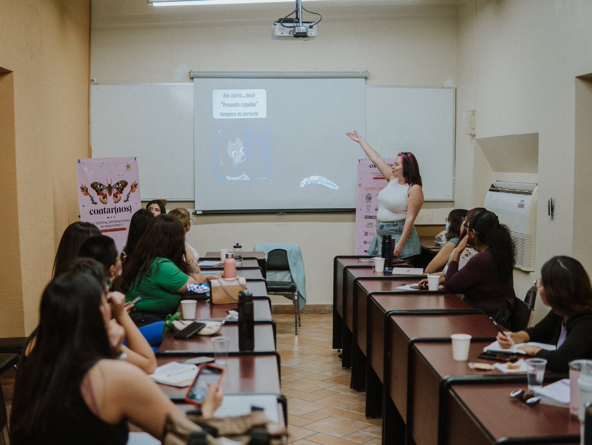 ContarnosMx's tweet photo. @unikino @SoyUnison @TECcampusSON @marcelaturati @aranhera @ElsaRomeror_ @leunamlc @astridarellanoo @LaSuzette @elalexalmazan @DanielareaRea @raquelzapien @DanielaReyes095 @anagamboac @catalinapordios @VolcanicasRev @danielapastrana @SomosNoro @ingrucha @chamanesco @juanczuniga Los talleres de este año fueron un GOL ⚽️
Estamos muy agradecidas y admiradas con el gran conocimiento que generosamente compartieron en el #ContarnosMx @VaniaPigeonutt @im_samedi y @arantzalaguapa https://t.co/NzDwgm8BSE