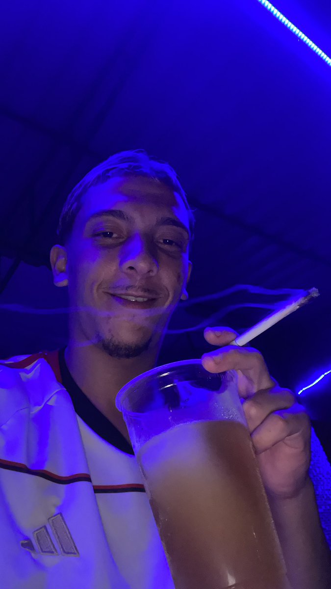 🕊️🥃