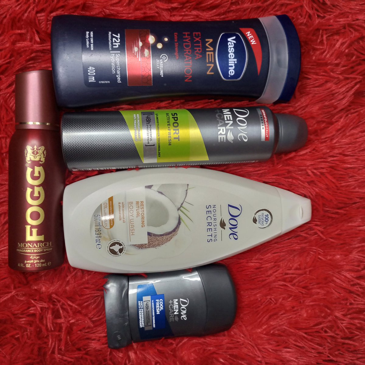 skinsnmo's tweet photo. Men's Self-care package (shower gel, Body lotion , deodorant stick and 2 deodorant sprays) at 100k
0701676541 https://t.co/IFaEjci27a