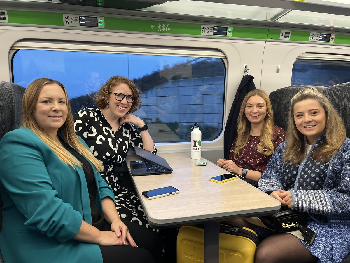PinstoneComms's tweet photo. On the train bright and early this morning as some of the team head down to one of our favourite days of the year- @GAJinfo harvest lunch. Looking forward to a day with colleagues and clients in London 🌾 https://t.co/iSFGOSDeP7