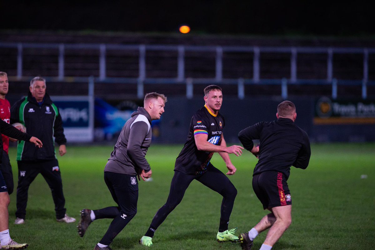 The Cumbrian Stars were out last night with the Full team in town…….roll on tomorrow night we say - its going to be lively! 

🚨 Please bring correct change for tickets on the gate to speed things up 🙌

Adults £18
Concession £15
Children £10

#𝗖𝘂𝗺𝗯𝗿𝗶𝗮𝗻&amp;𝗽𝗿𝗼𝘂𝗱 ⚫️⚪️