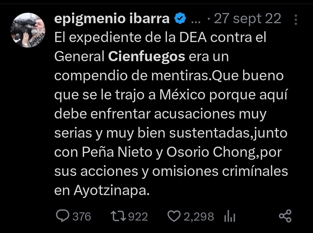 VeronicaRocha69's tweet photo. Arrobaría a Epigmenio Ibarra, pero me tiene bloqueada, para escribirle que feo envejecen mal sus comentarios, y que su amo @lopezobrador_  cambia de opinión a cada rato, según sus intereses.

@PartidoMorenaMx @GobiernoMX @mario_delgado @CitlaHM @JesusRCuevas @jenarovillamil https://t.co/IdxCZmDnPn
