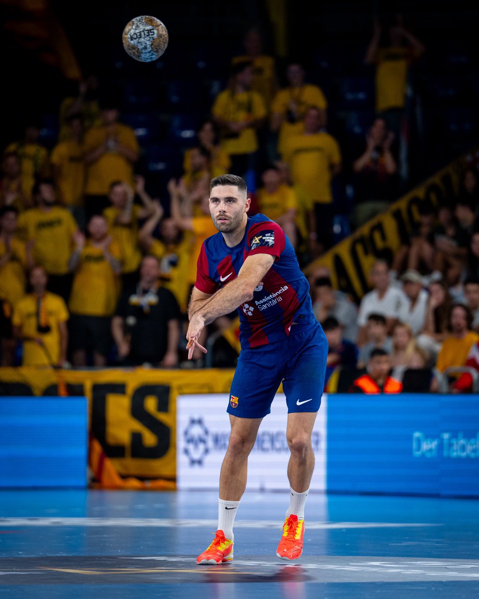 Barça Handbol (@fcbhandbol) on Twitter photo 🔥 𝐆𝐀𝐌𝐄 𝐃𝐀𝐘 🔥
🏆 <a href="/ehfcl/">EHF Champions League</a> 
🗓️ J4
🆚 GOG
⏱️ 20.45h
🏟️ Palau Blaugrana
📺 Esport3 i Dazn
🔵🔴 #ForçaBarça 🔥 𝐆𝐀𝐌𝐄 𝐃𝐀𝐘 🔥
🏆 <a href="/ehfcl/">EHF Champions League</a> 
🗓️ J4
🆚 GOG
⏱️ 20.45h
🏟️ Palau Blaugrana
📺 Esport3 i Dazn
🔵🔴 #ForçaBarça