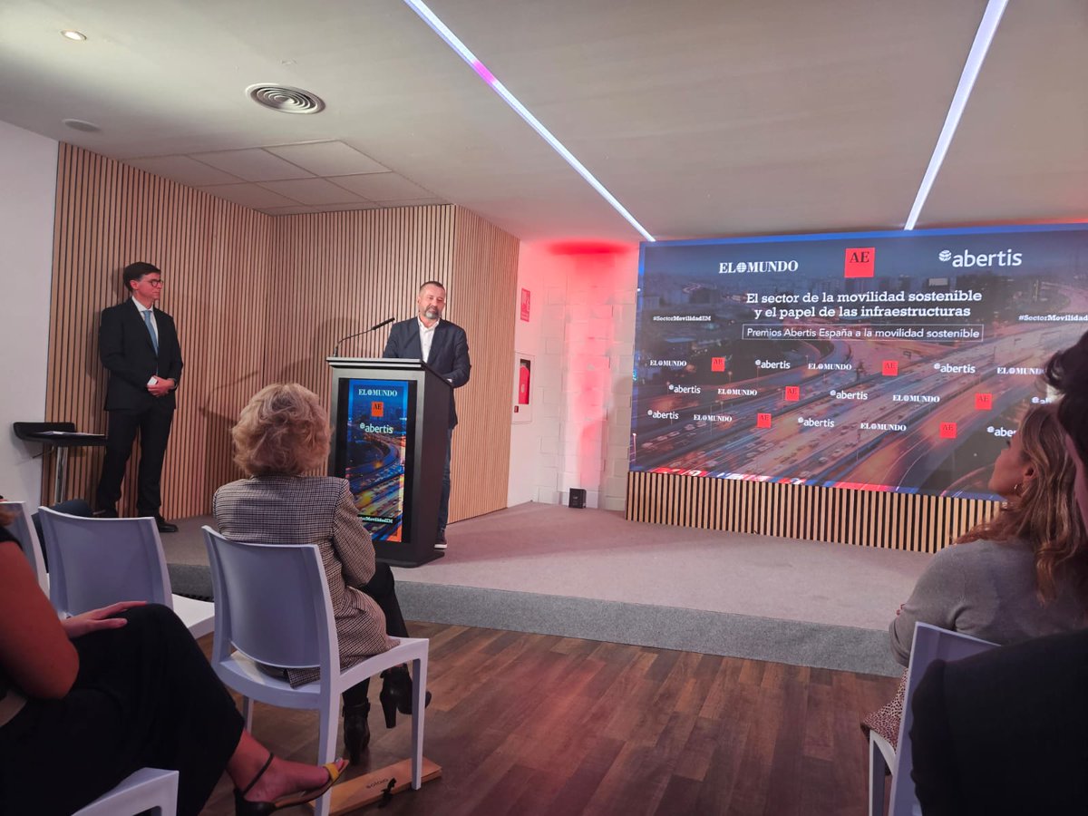 Grupo de Ferrocarriles y Transportes UDC tweet media