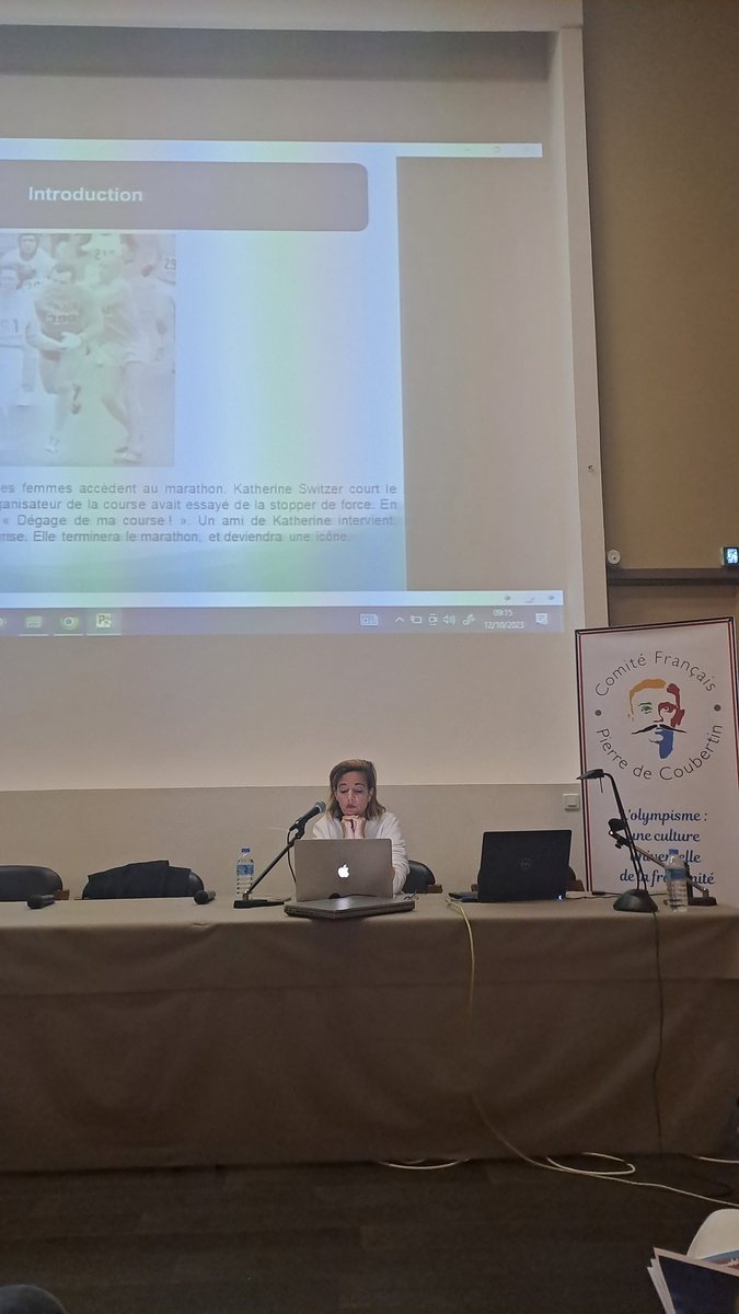 MunozLaurence's tweet photo. #colloquecoubertin @ULCO_Univ #sociologie conférence  @AnaisBohuon #sport @SandroSiHing @VilledeCalais https://t.co/Uyl9ixAwI1
