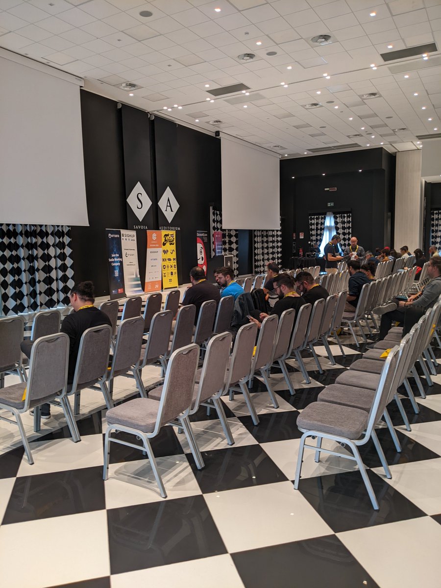 gionn's tweet photo. Buongiorno da Bologna
#containerday #containerday23 #grusp #hylandlife https://t.co/mTyicD9l3o