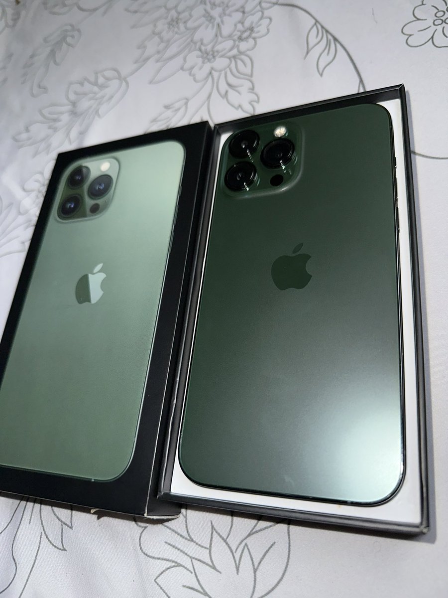 Mercilicious17's tweet photo. Neatly used iPhone 13promax 256gb with battery health 88% for sale🔥

#AbujaTwitterCommunity #Twitter #applephones #Abujaonlinebusiness #iphone #iphone13promax https://t.co/LUlsldzqyi