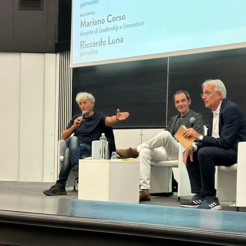 Fa sempre molto effetto ritrovarsi fra due inguaribili ottimisti. Ieri ospite del <a href="/polimi/">Politecnico di Milano</a> con <a href="/marianocorso/">Mariano Corso</a> e <a href="/RiccardoLuna/">Riccardo Luna</a> per presentare Immaginare l'inimmaginabile (<a href="/BBEditore/">Bollati Boringhieri editore</a> ). Un grazie di cuore a chi ha partecipato e a chi avrebbe voluto esserci ma non è riuscito a passare