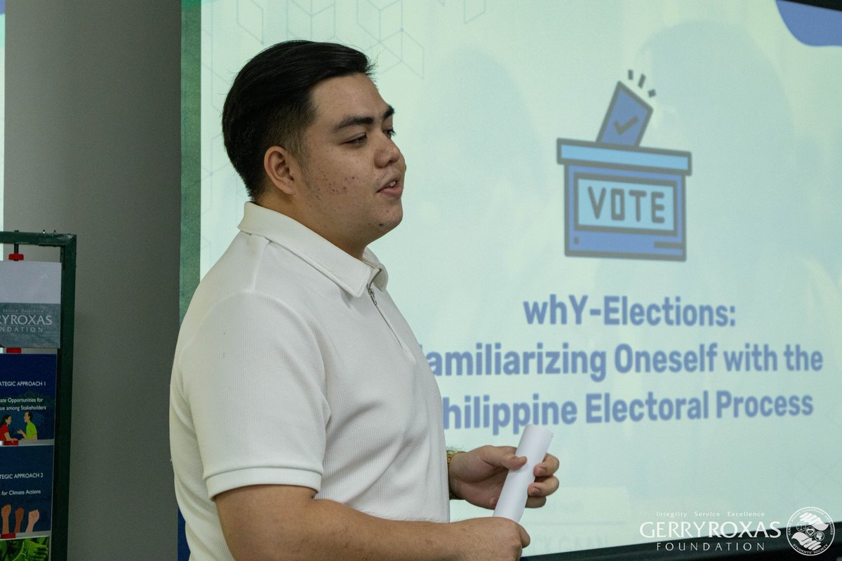 _GRLAwardees's tweet photo. IN PHOTOS: Last October 7, the GRLASS National Core Team together with Gerry Roxas Foundation under the @YouthLedPH project held the Citizens Empowerment Campaign.

View the full album here: https://t.co/f7ewUQge7x

#CitizensEmpowermentCampaign #TatakGRLA #GRowingFamily
[1/3] https://t.co/69di7LIgpr