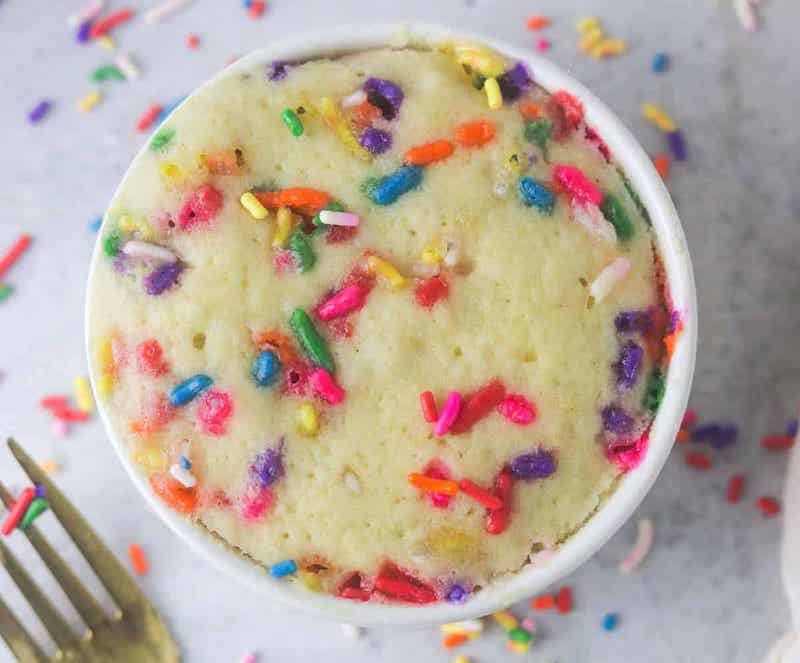 schmoozequeen's tweet photo. 8 Microwaveable #Vegan Mug Cakes:
From Funfetti to Red Velvet
#MugCakes #Microwaveable #Plantbased #cake
https://t.co/KOKonpGZqf via @VegNews https://t.co/arP76cNG1W