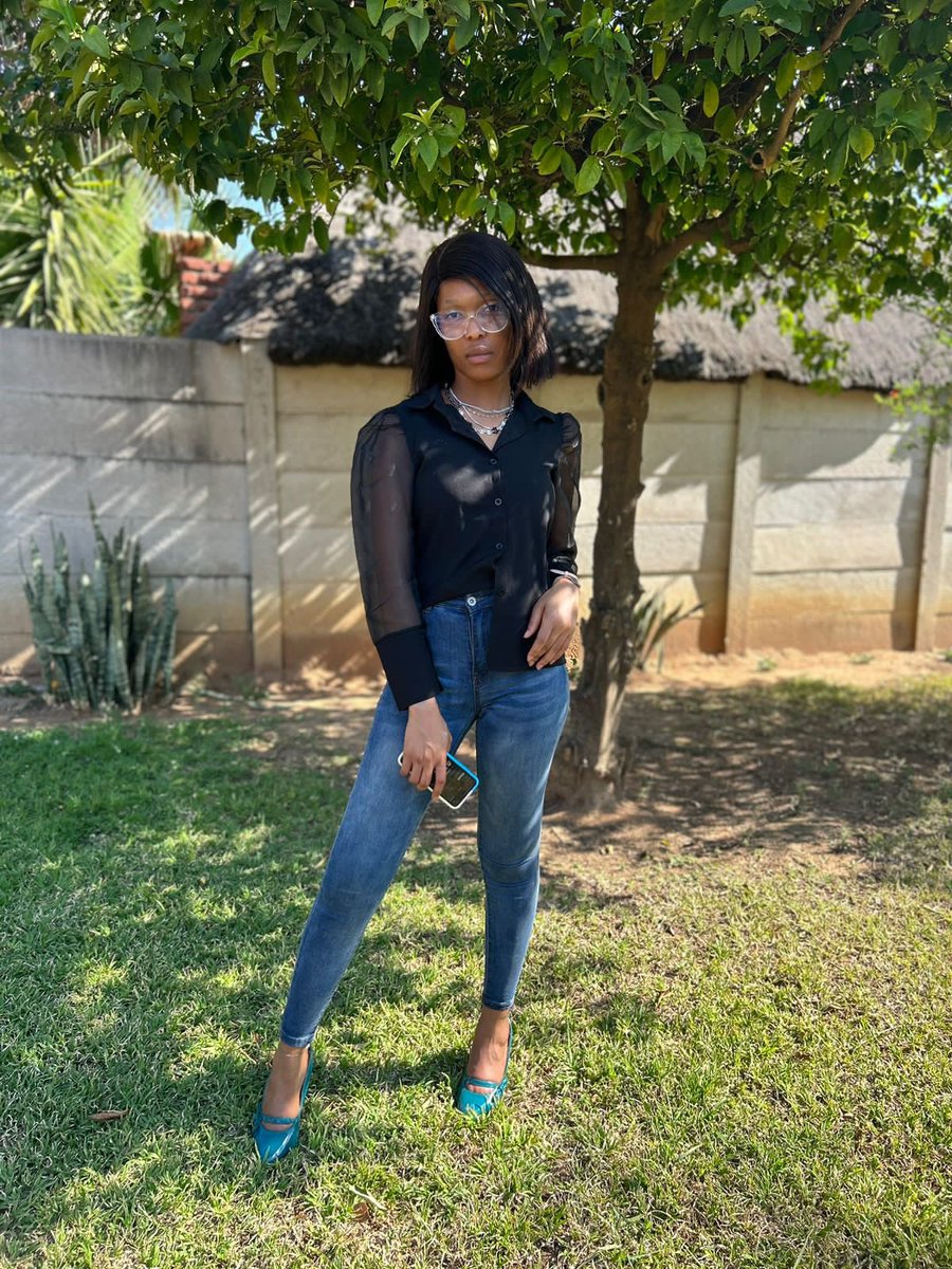 MsPru_model's tweet photo. Self love ❤️ 💅  
#follo4folloback #ThirstyThursday https://t.co/LNe3ZhrCCz