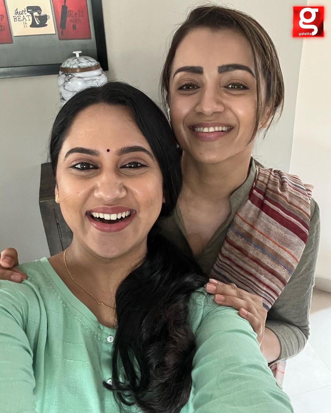 F8OSaBgaoAAfDDT?format=jpg&name=large