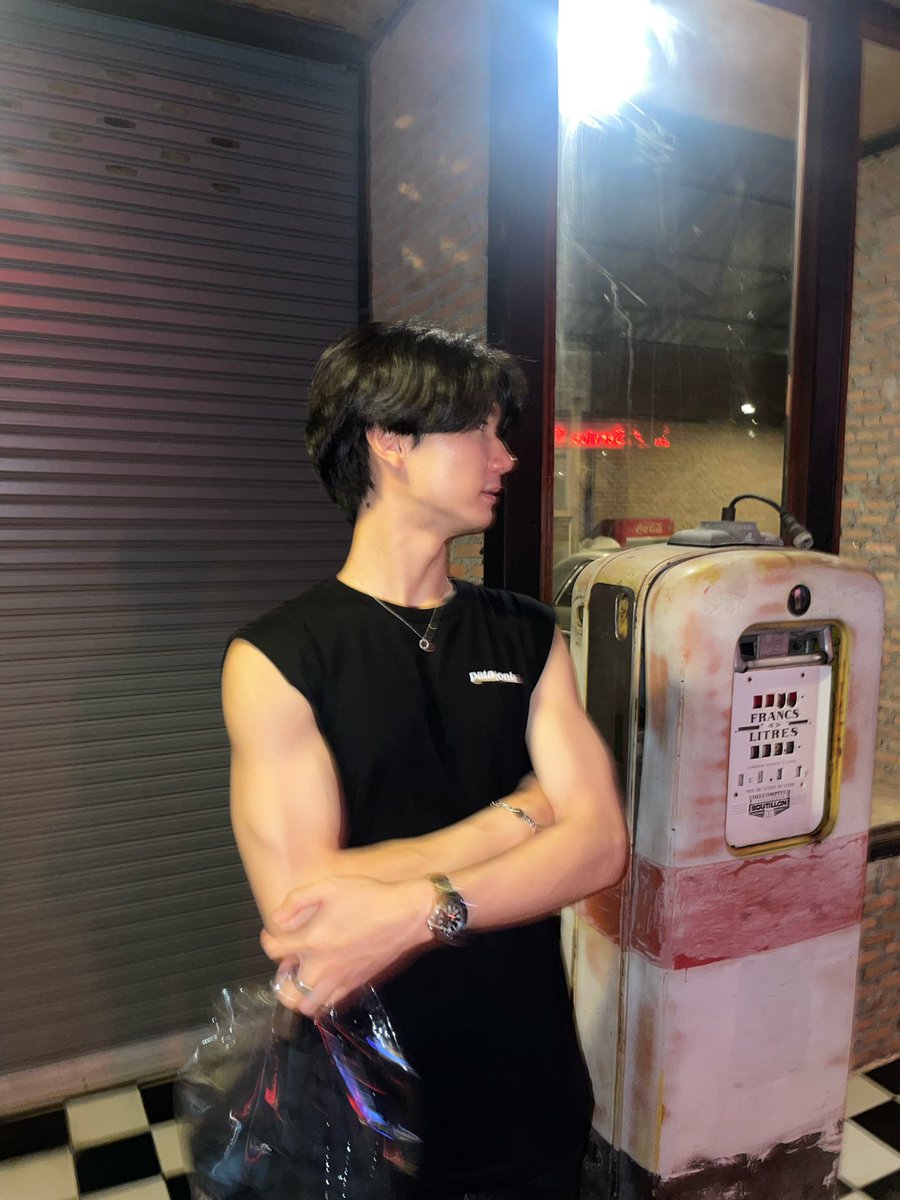 Jarukit Meemanee tweet media