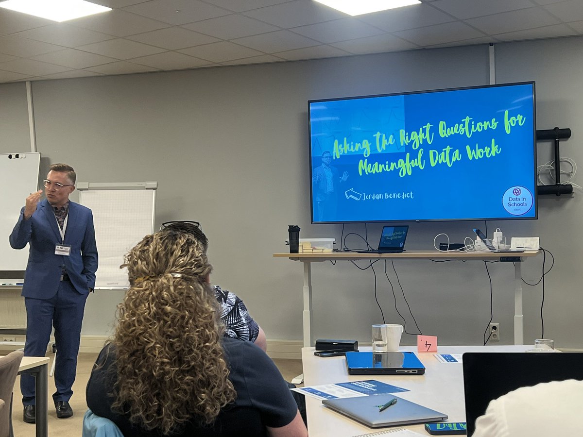 megankuemmerlin's tweet photo. Starting #DatainSchools with @JordanGBenedict are we using data to check/confirm something we already think? The danger of declarative data. https://t.co/VfxHk2h38n