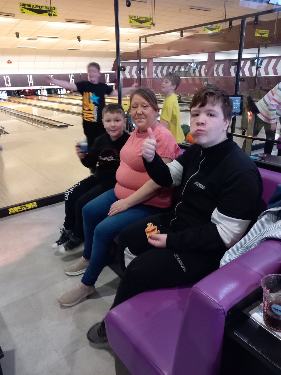 IWBS_Family's tweet photo. Despite the weather and covid impacting on the parents' plans, they adapted well to the changes. There were  still plenty of giggles and some new experience at our October prog. https://t.co/nJH46BAGqz